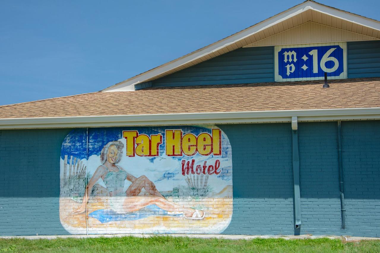 Tar Heel Motel Нагс Хед Екстериор снимка